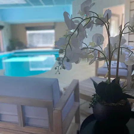 Parenthèse Terracotta Couette-café 3*